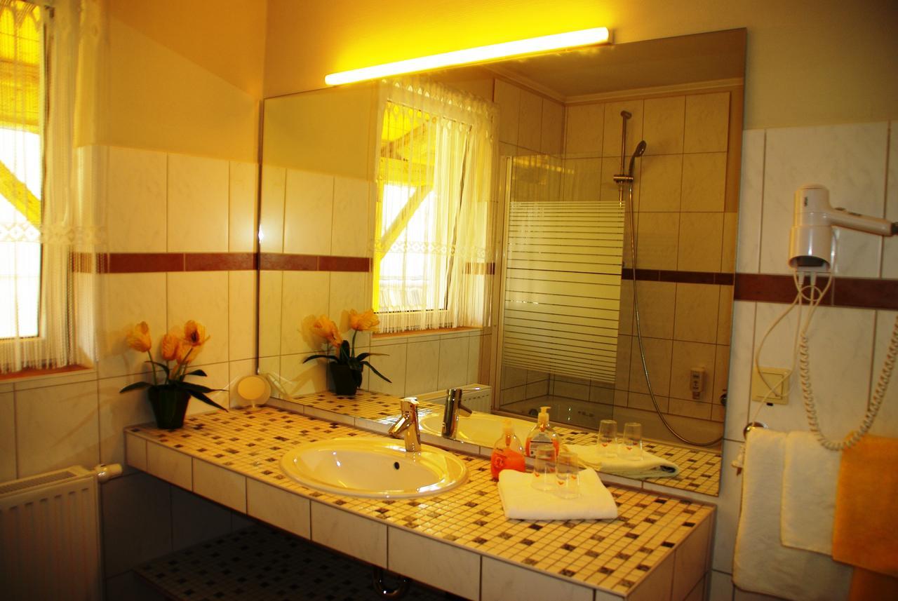 Landhotel Heidekrug Dohma Ruang foto
